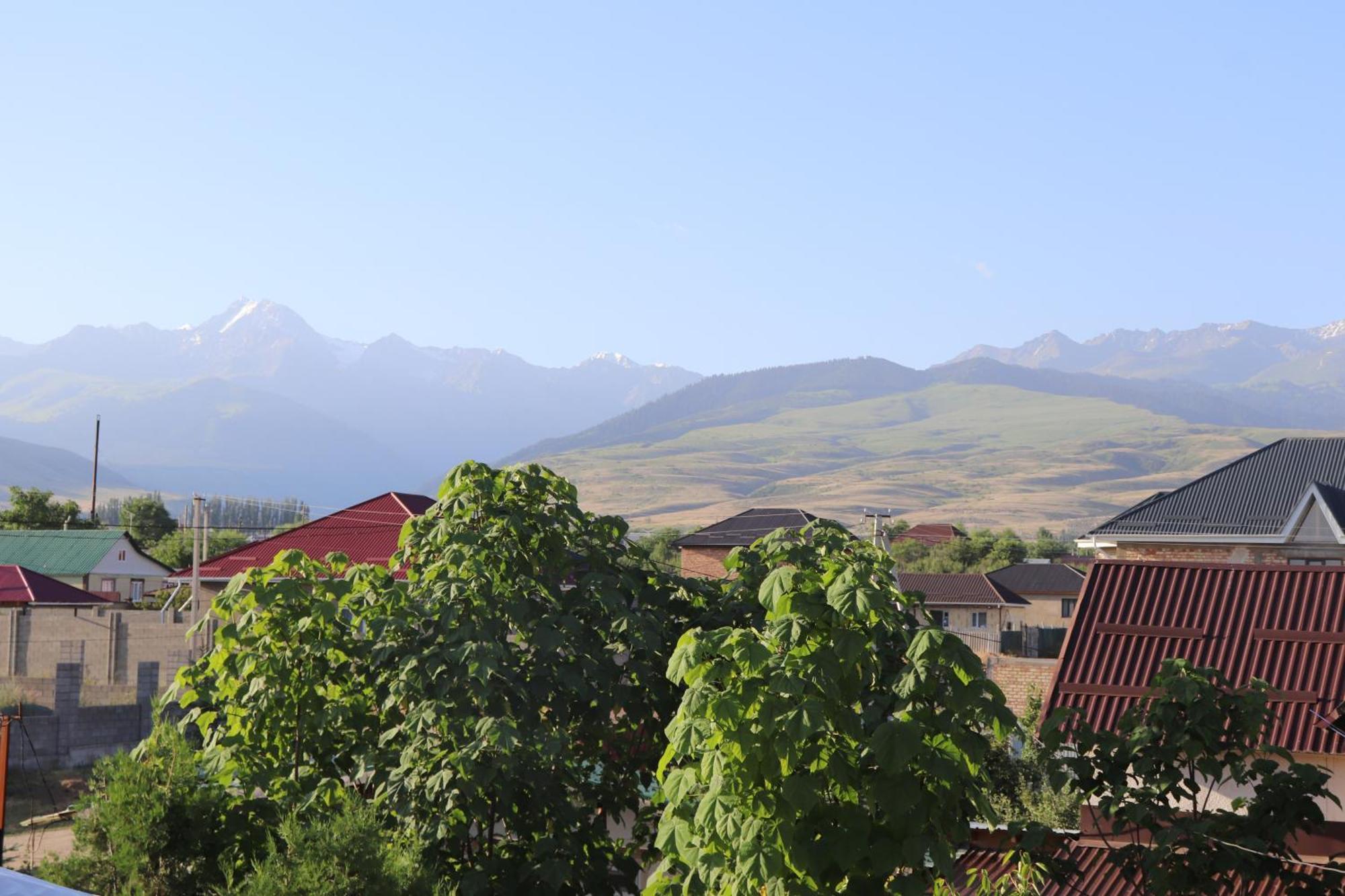 Happy Nomads Yurts & Hostel Karakol Kültér fotó