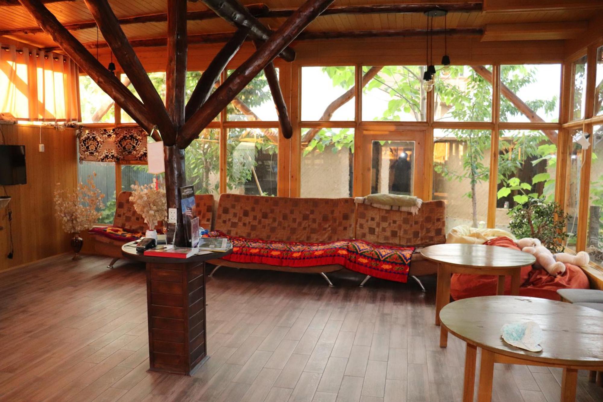Happy Nomads Yurts & Hostel Karakol Kültér fotó
