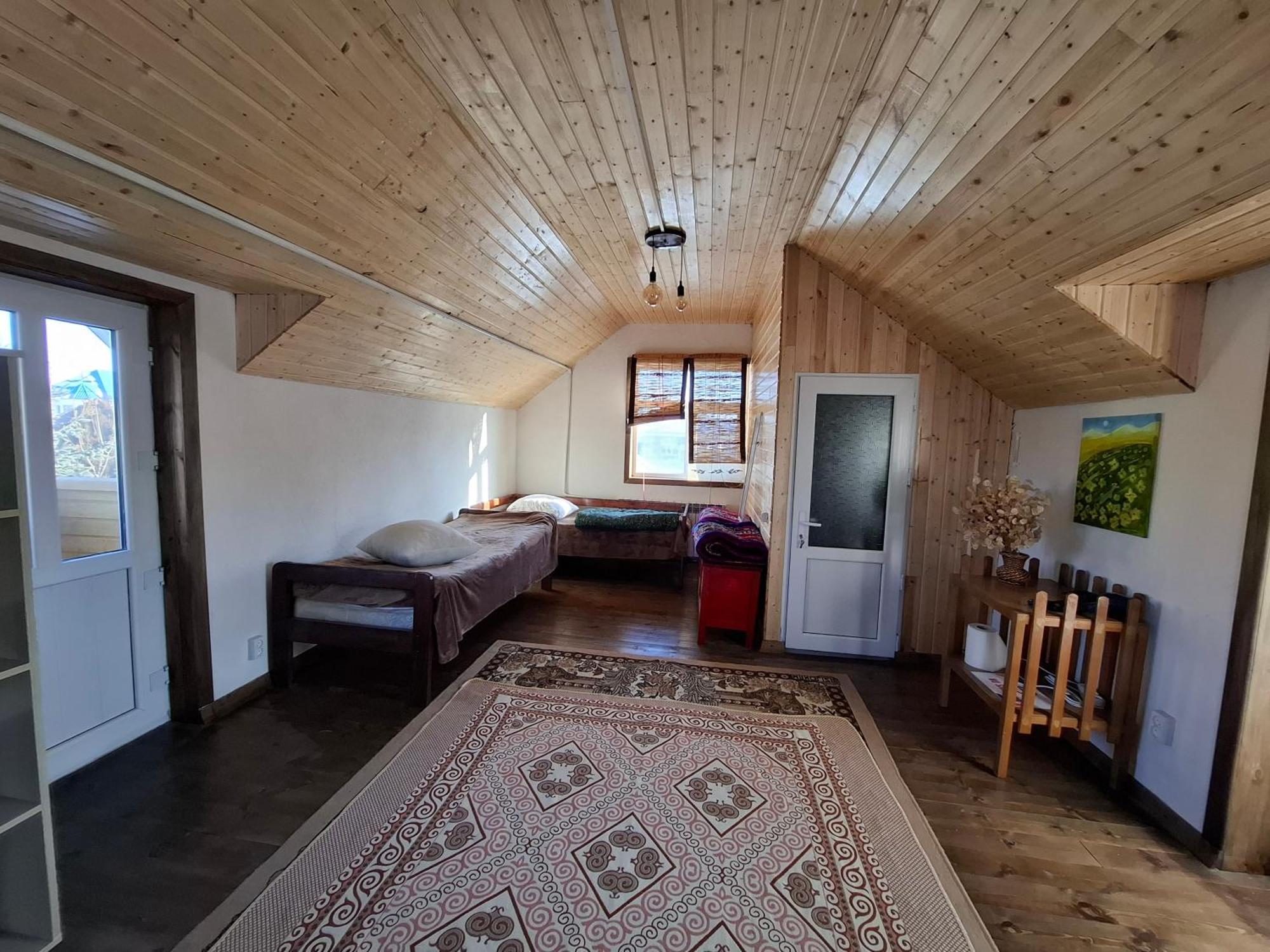 Happy Nomads Yurts & Hostel Karakol Kültér fotó