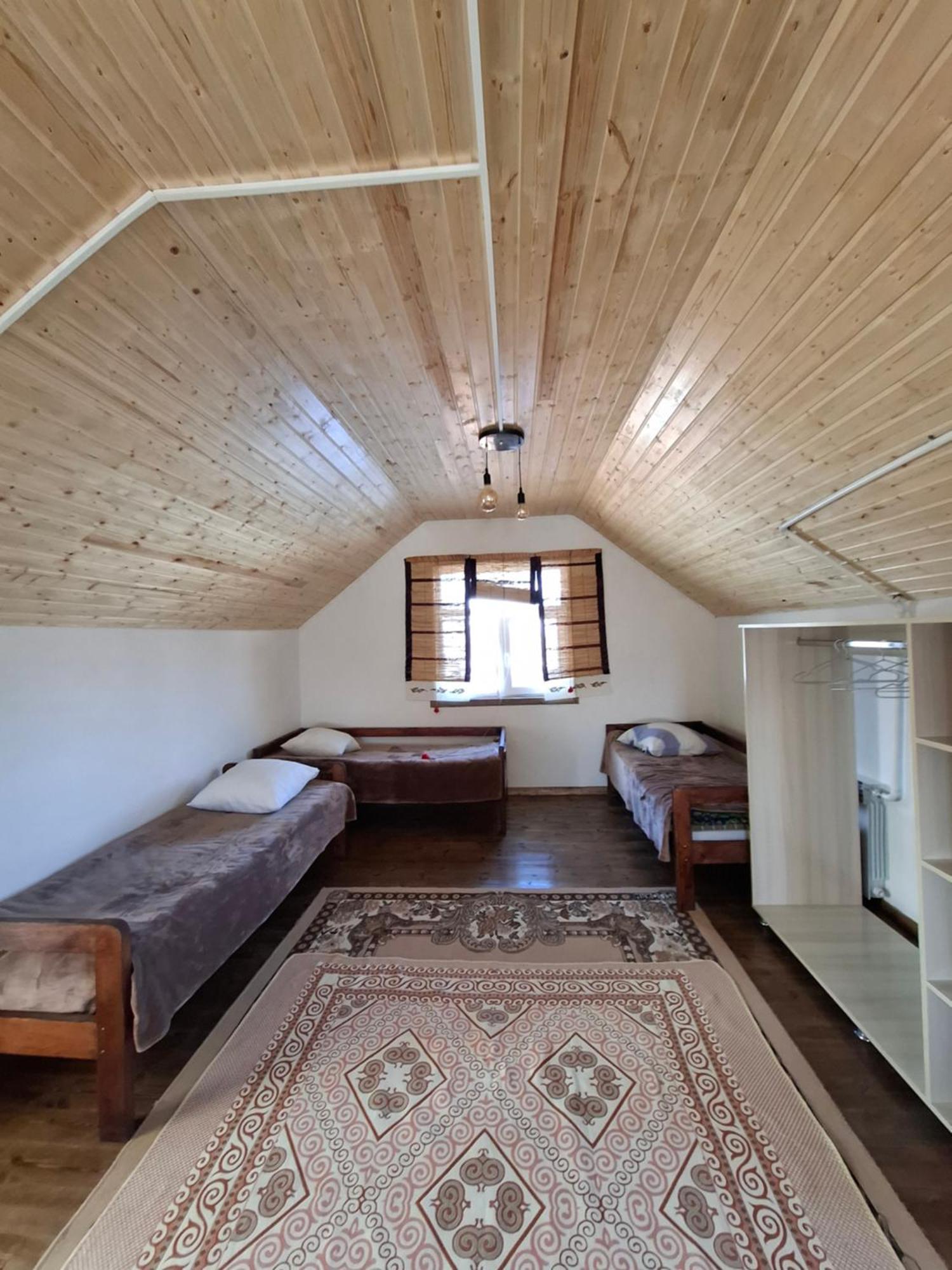 Happy Nomads Yurts & Hostel Karakol Kültér fotó