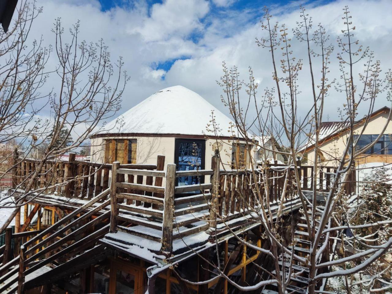 Happy Nomads Yurts & Hostel Karakol Kültér fotó
